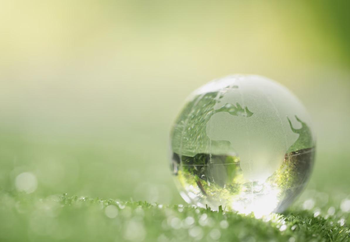 https://www.freepik.com/free-photo/close-up-crystal-globe-resting-grass-forest_5016918.htm#query=h2&position=0&from_view=search&track=sph